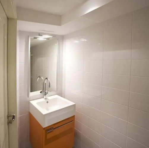 De Witte Olyphant Apartment